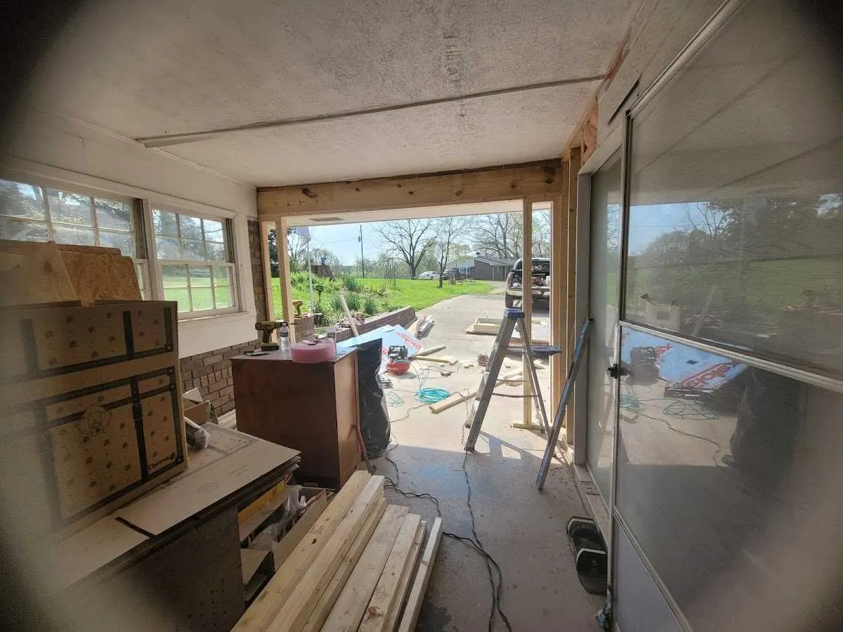 Air movers and dehumidifier for Drying & Dehumidification in Robinson